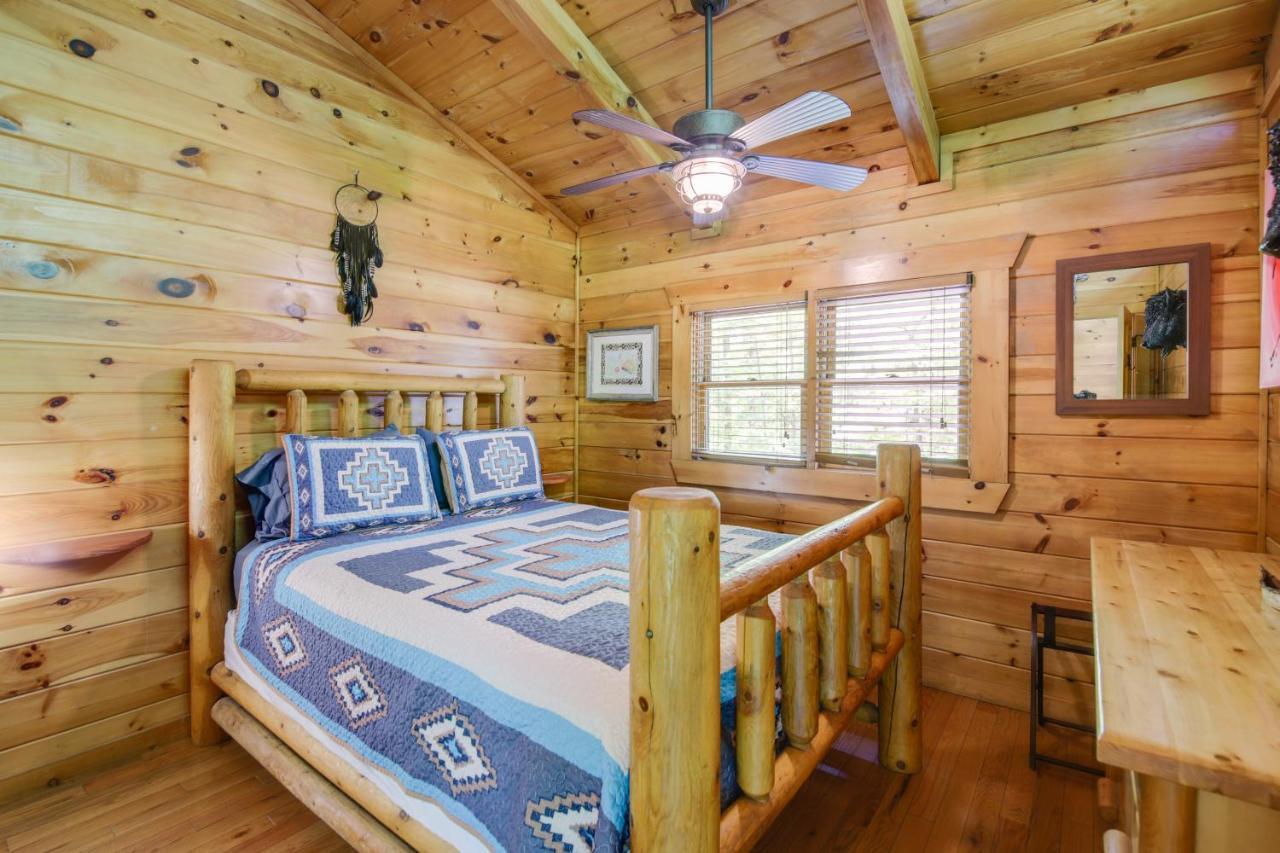 Gatlinburg Family Cabin With Private Hot Tub And Deck!ヴィラ エクステリア 写真
